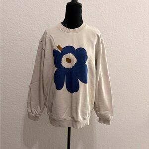 100% Cotton Cream Sweatshirt Blue Floral Design Relaxed Casual Women’s Top